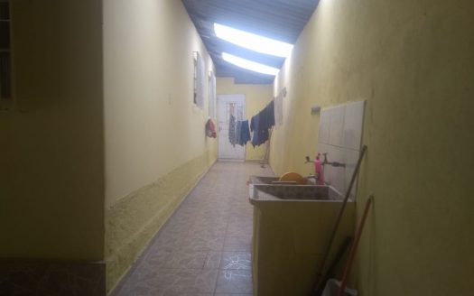 Casa 20X70 (Mini chácara ) Casa com 2 Quartos, Sala, Cozinha, Espaço, Garagem para 2 carros