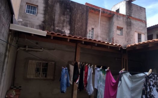 Sobrado com 3 Quartos, Sala, Cozinha, 1 Suite, Garagem para 2 Carros