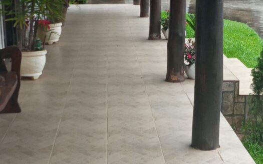 Chácara em Mairiporã com campo de futebol piscina e salão de jogos