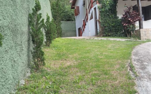 Chácara em Mairiporã com campo de futebol piscina e salão de jogos