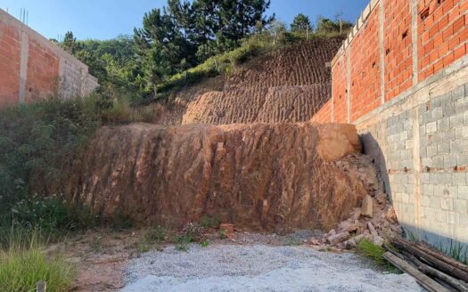Terreno no Parque Montreal