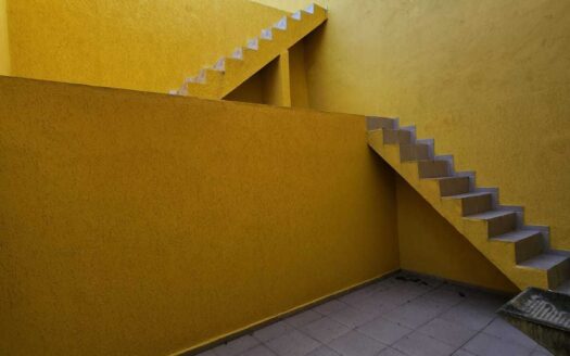 Sobrado no bairro Vila dos Eucaliptos em Franco da Rocha