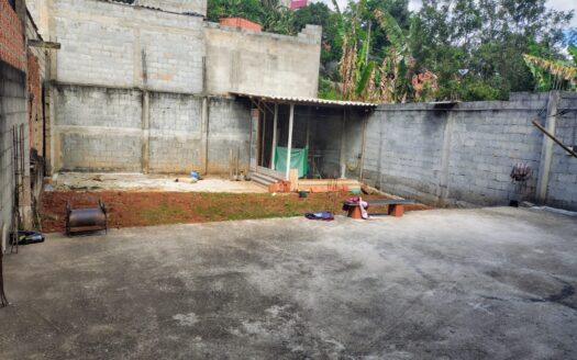 Casa no Arpoador terreno com 300 m² ótimo valor