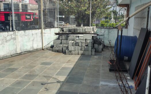 Sala comercial no centro de Francisco Morato 80m²