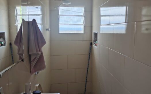 Imóvel com 3 Casas e Salão à Venda no Jardim Primavera