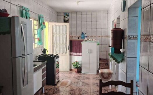 Imóvel com 3 Casas e Salão à Venda no Jardim Primavera