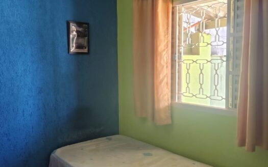 Imóvel com 3 Casas e Salão à Venda no Jardim Primavera