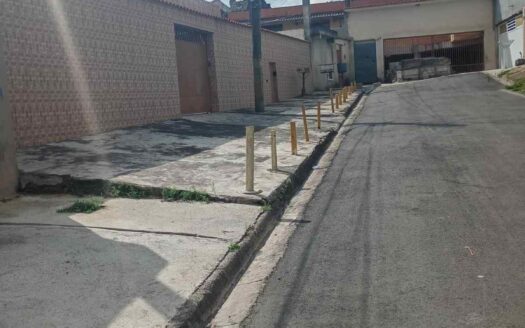 Casa à venda – Bairro Arpoador com garagem para 2 carros
