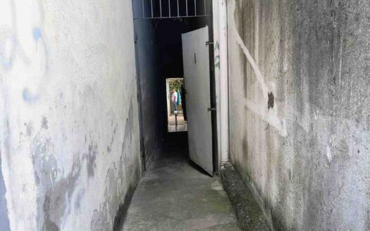 Casa no bairro Jardim dos Reis com salão comercial