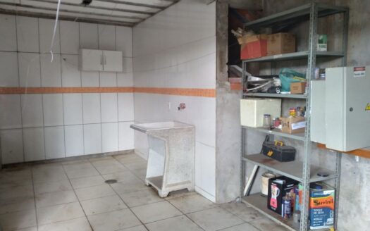 Casa no bairro Santo Antônio com imóvel alugado gerando renda