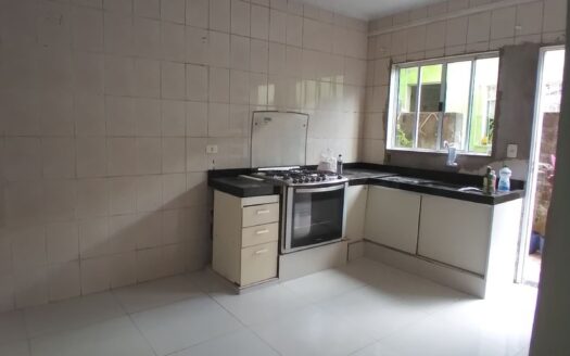 Casa no bairro Santo Antônio com imóvel alugado gerando renda