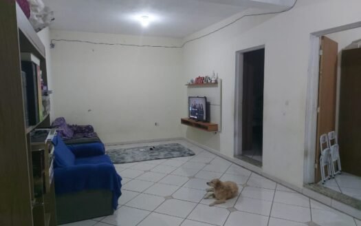 Casa com entrada e parcelas na Água Vermelha em Francisco Morato