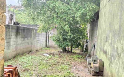 Duas casas à venda no bairro Santa Catarina em Francisco Morato