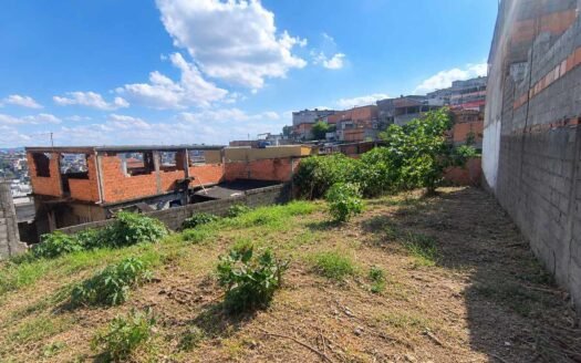 Terreno à venda no bairro Vassouras em Francisco Morato